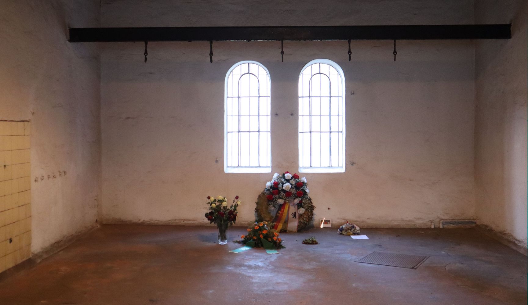 ehemaliger Hinrichtungsraum des Gefängnisses Plötzensee in Berlin