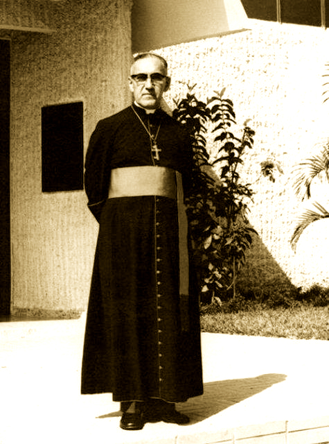 Oscar Romero  als Erzbischof in Rom, wohl 1977