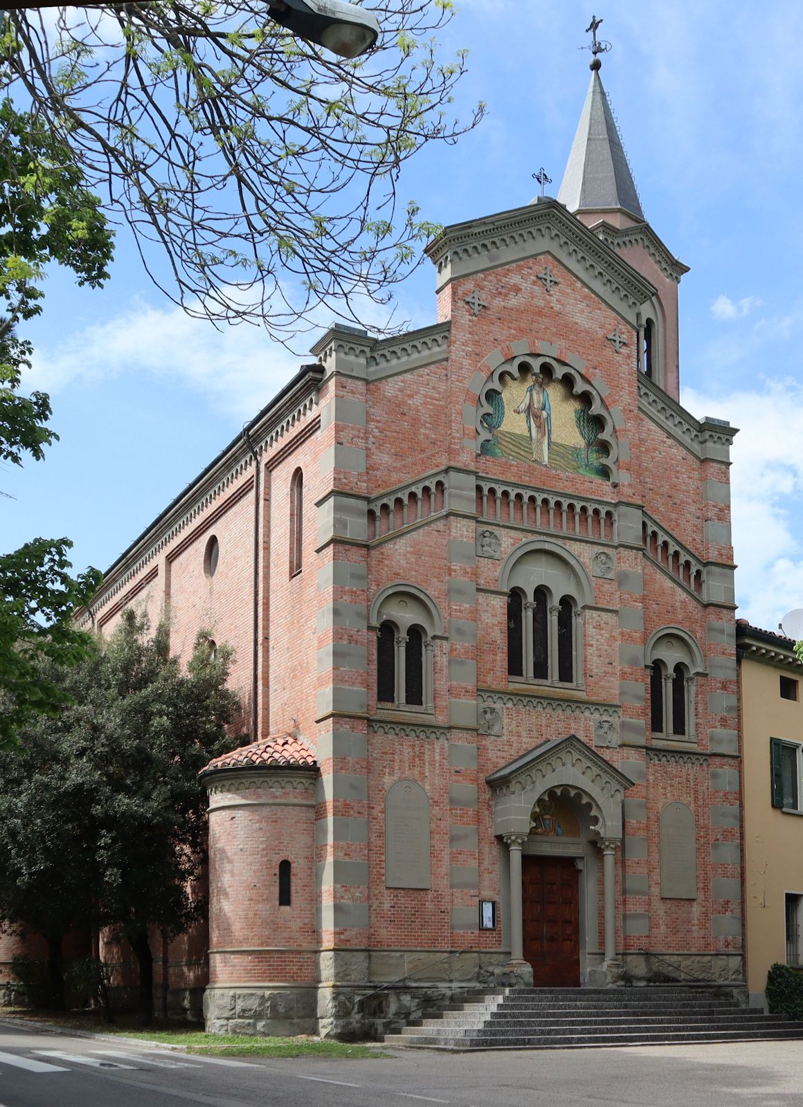 Pfarrkirche in Linaro
