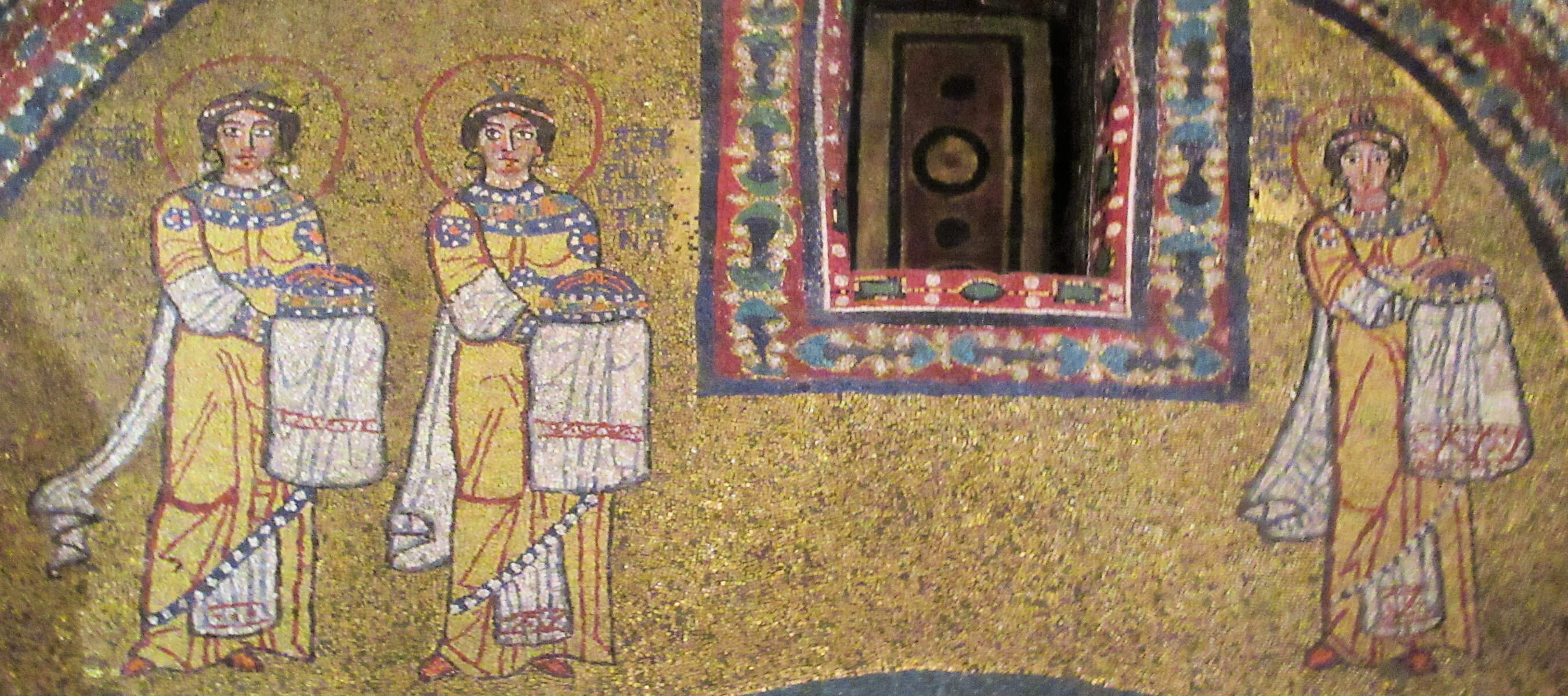 Mosaik: Agnes von Rom (links), Pudentiana (Mitte) und Praxedis, um 820, in der == Zeno von Rom geweihten Kapelle der Basilika Santa Prassede in Rom