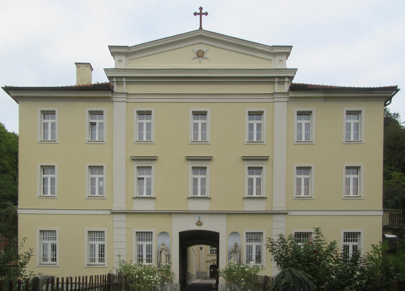 Kloster der Unbeschuhten Karmeliter in Graz