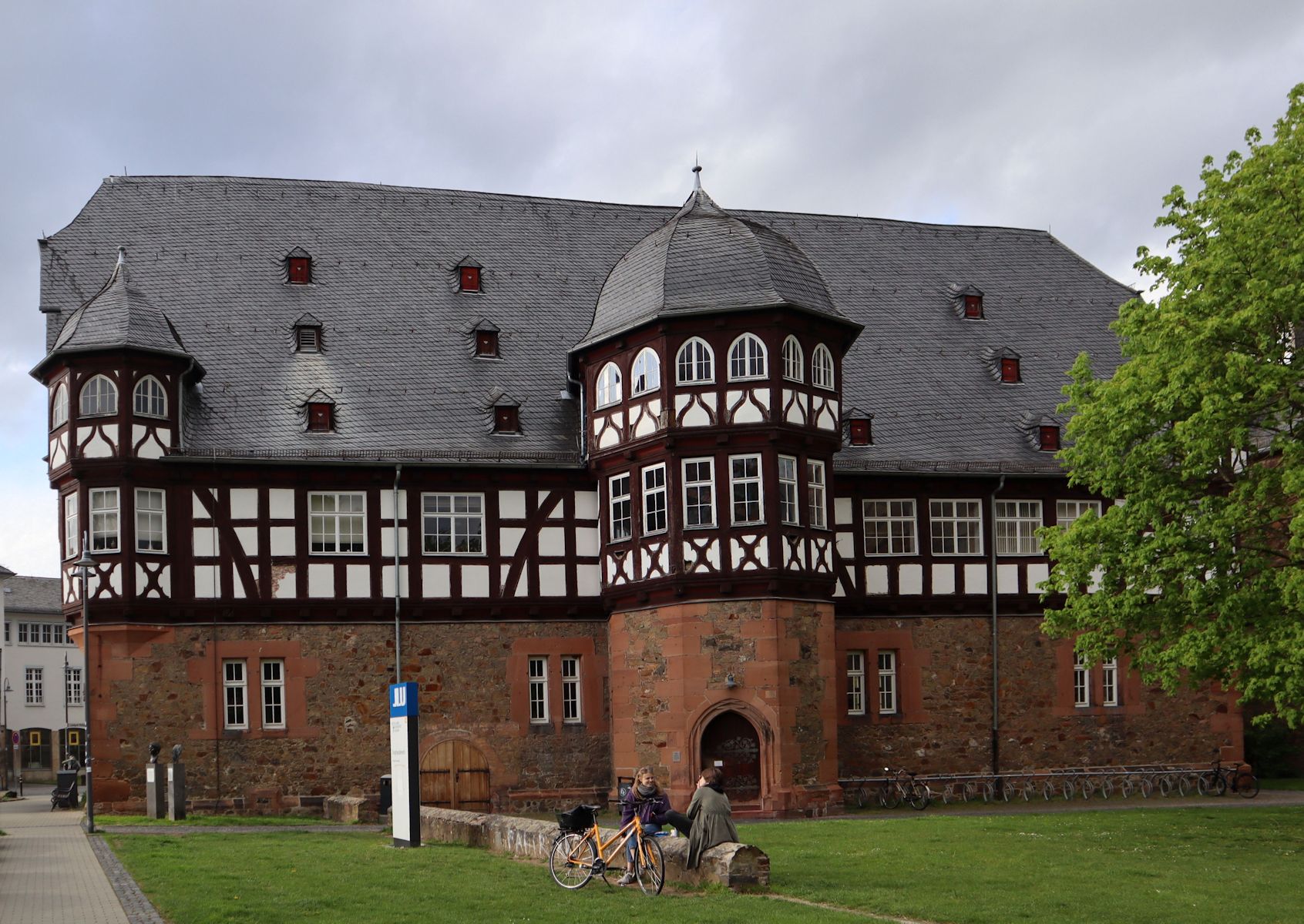 Neues Schloss, damals Sitz der Universität in Gießen