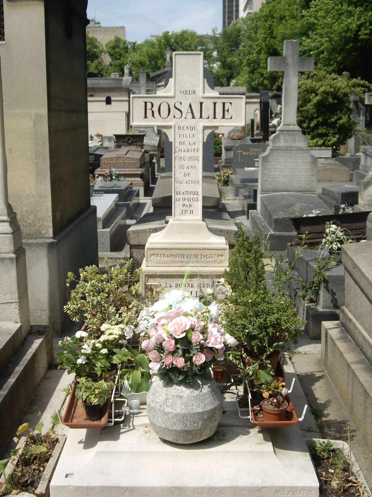Rosalias Grab in der 1. Abteilung auf dem Friedhof Mont-Parnasse in Paris