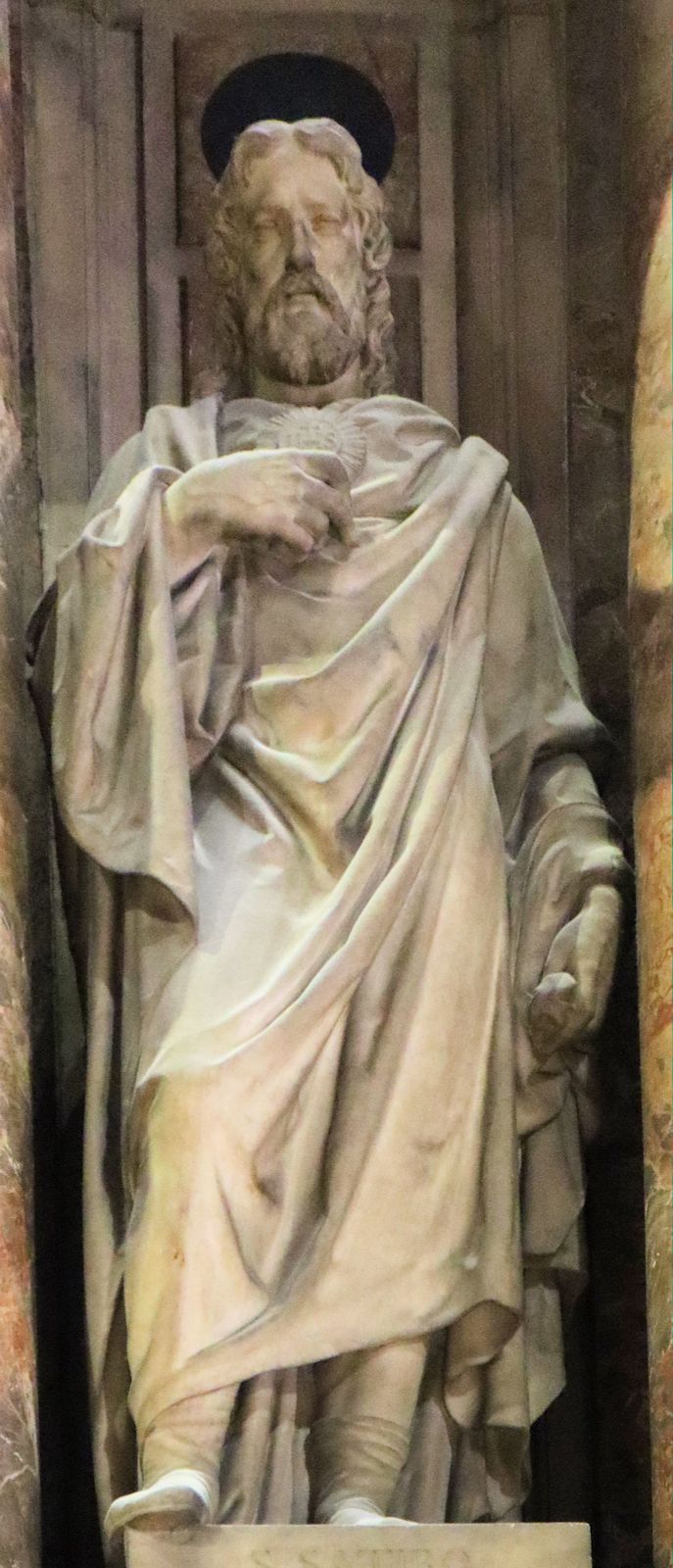 Statue  im Dom in Mailand