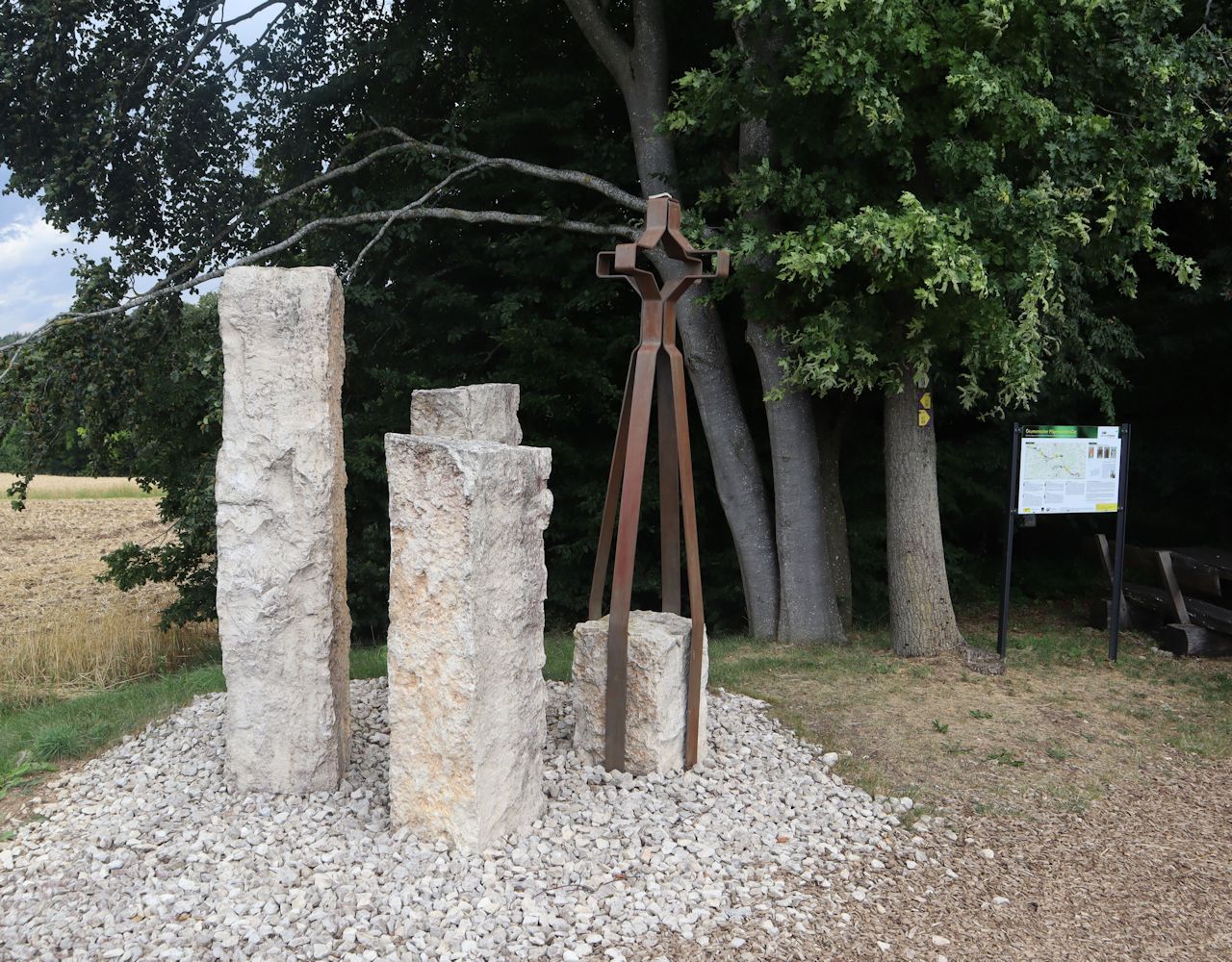 Gedenkstätte am Treffpunkt Sezzi nahe Bieswang