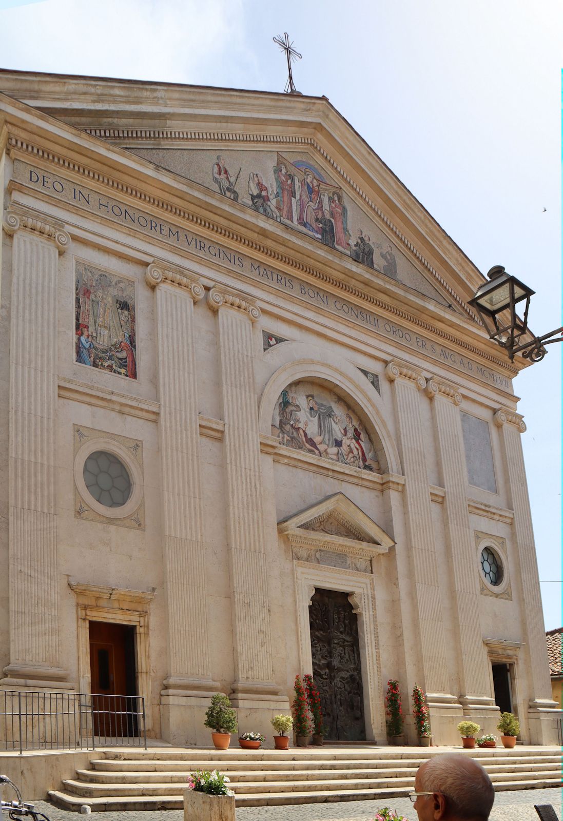 Sanktuarium della Madonna del Buon Consiglio in Genazzano