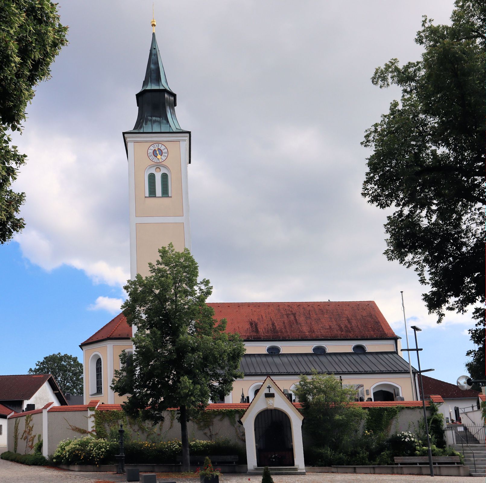 Kirche in Neuching heute
