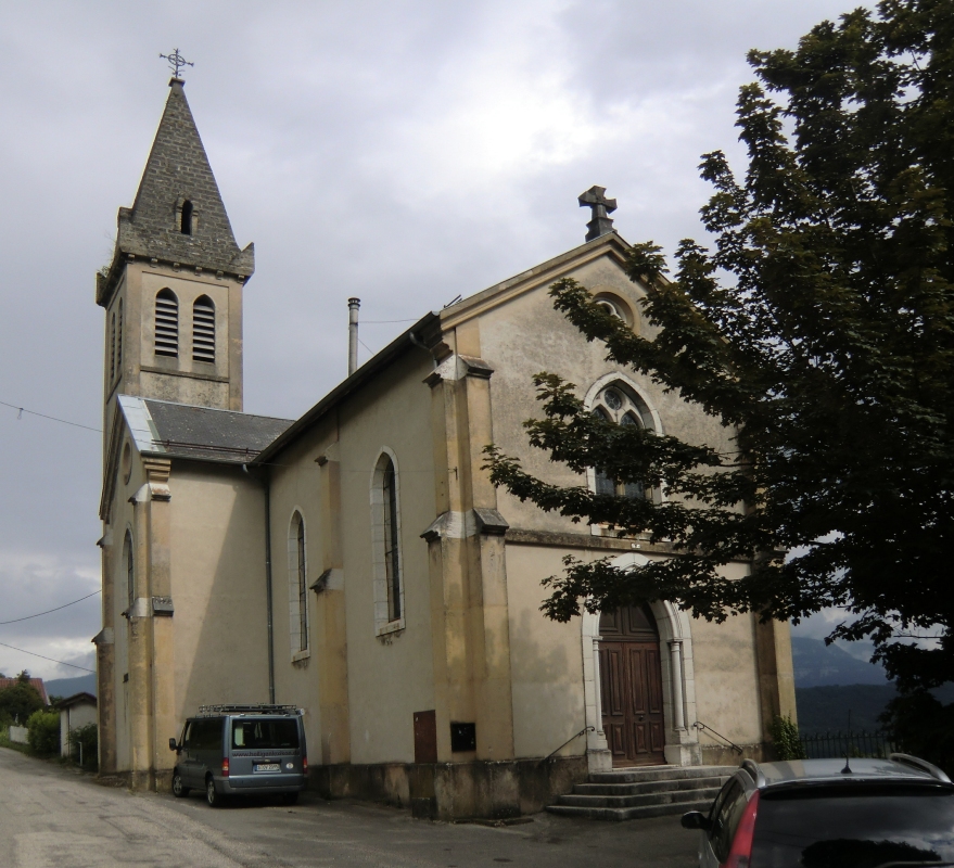Kirche in Tolvon