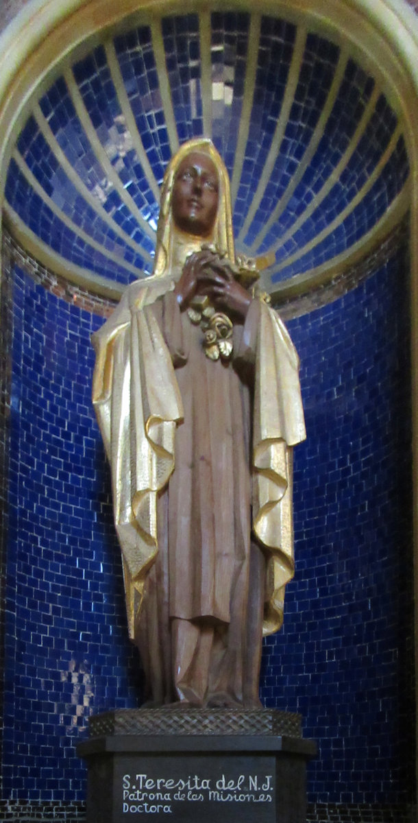 Statue in der Kirche des Klosters der Unbeschuhten Karmeliter in Segovia