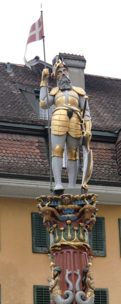 Albrecht von Nürnberg: St. Ursenbrunnen, heute Bannerträger- oder Fischbrunnen genannt, 1545, auf dem Marktplatz unweit der Kathedrale in Solothurn