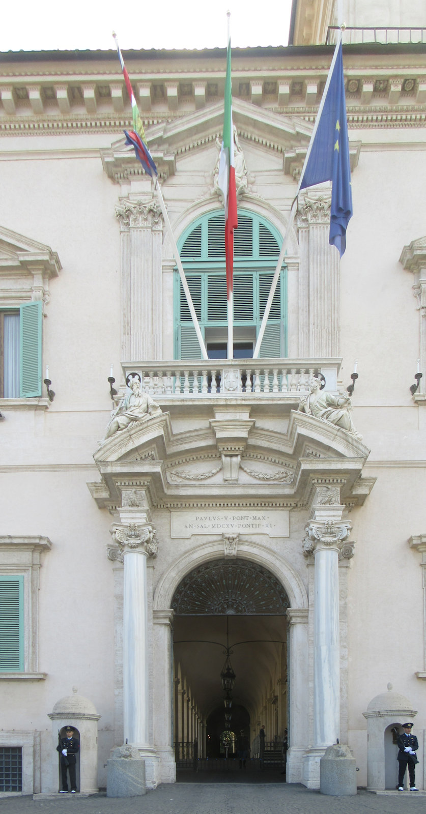 Haupteingang zum Quirinals-Palast in Rom