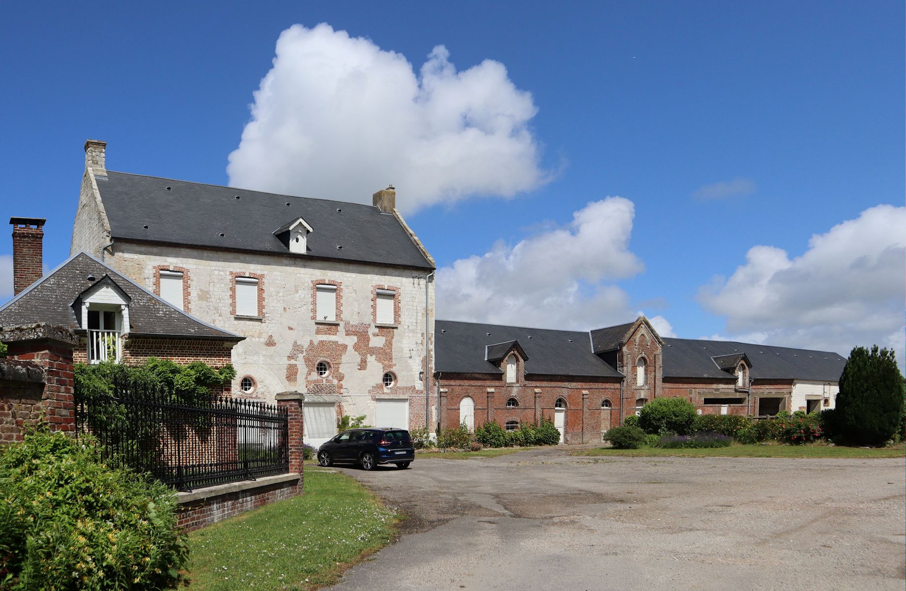 ehemaliges Kloster in Forest-Montiers