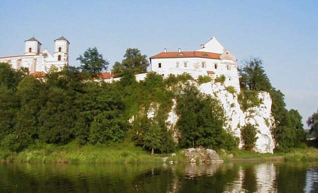 Kloster Tyniec am Fluss Vistula heute