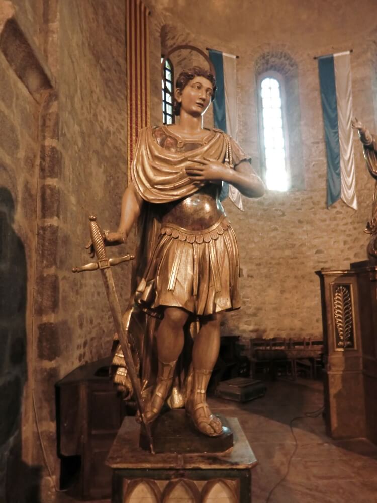 Statue in der Kirche in Arles-sur-Tech