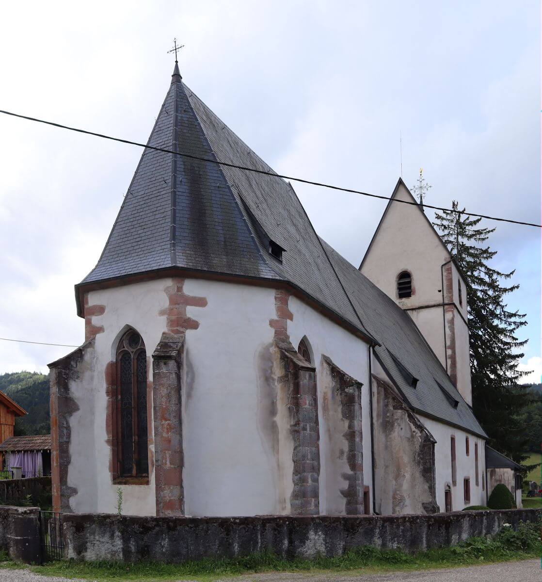 Kirche des ehemaligen Klosters St-Pierre im nach Acheric benannten Échery