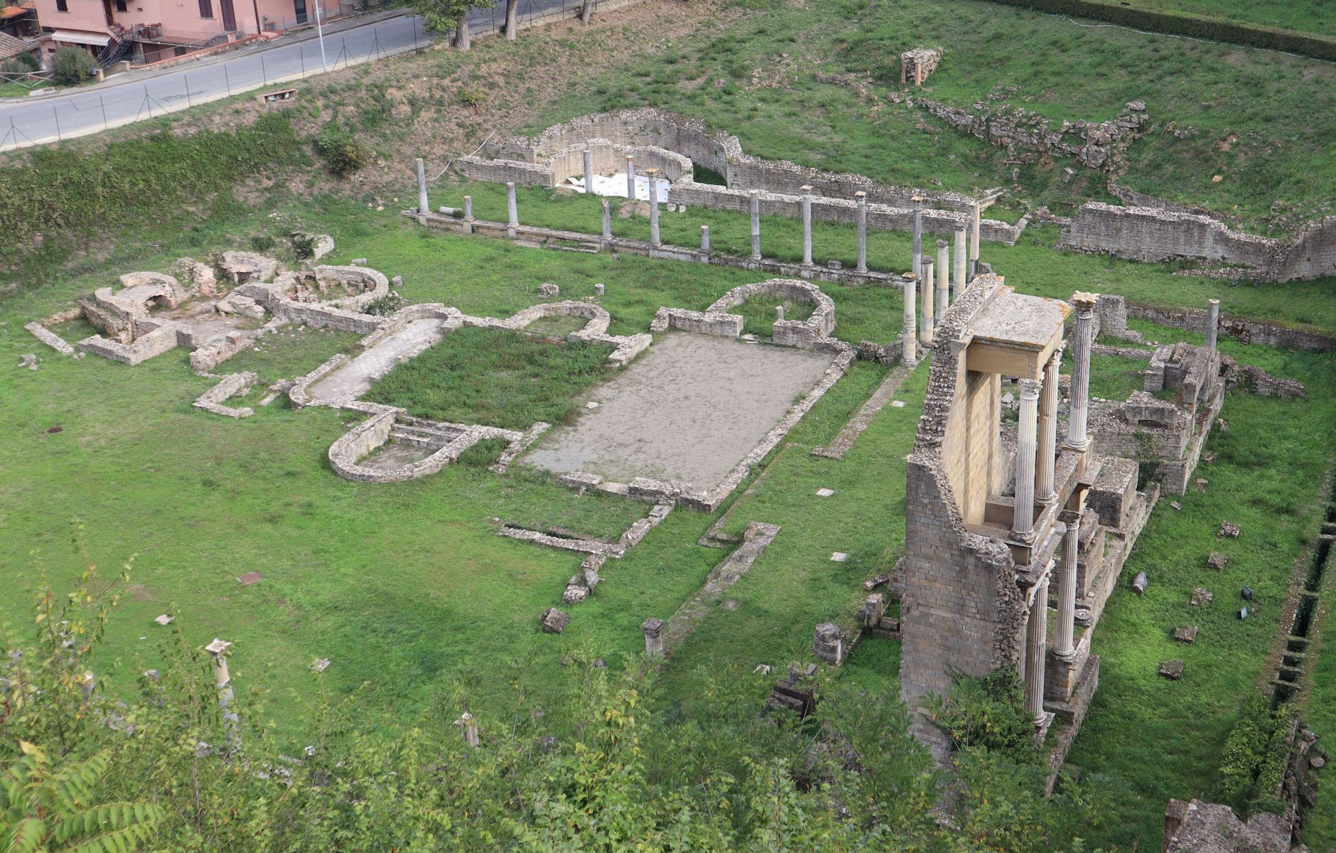 Reste des römischen Amphitheaters in Volterra