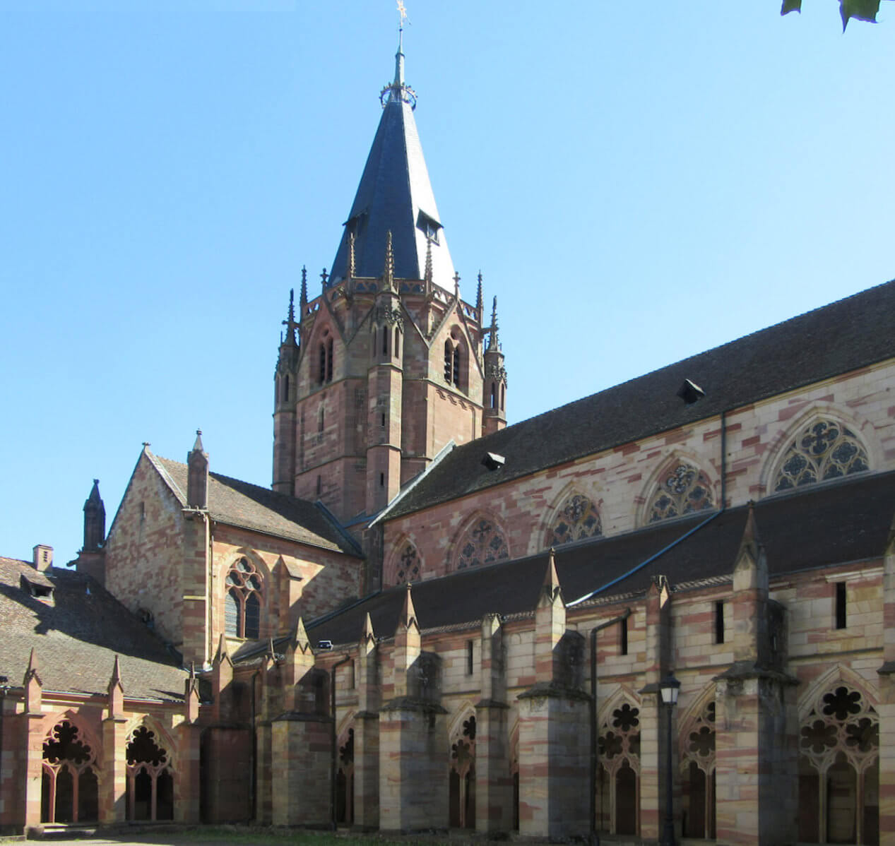 Klosterkirche in Weißenburg aus dem 13. Jahrhundert heute