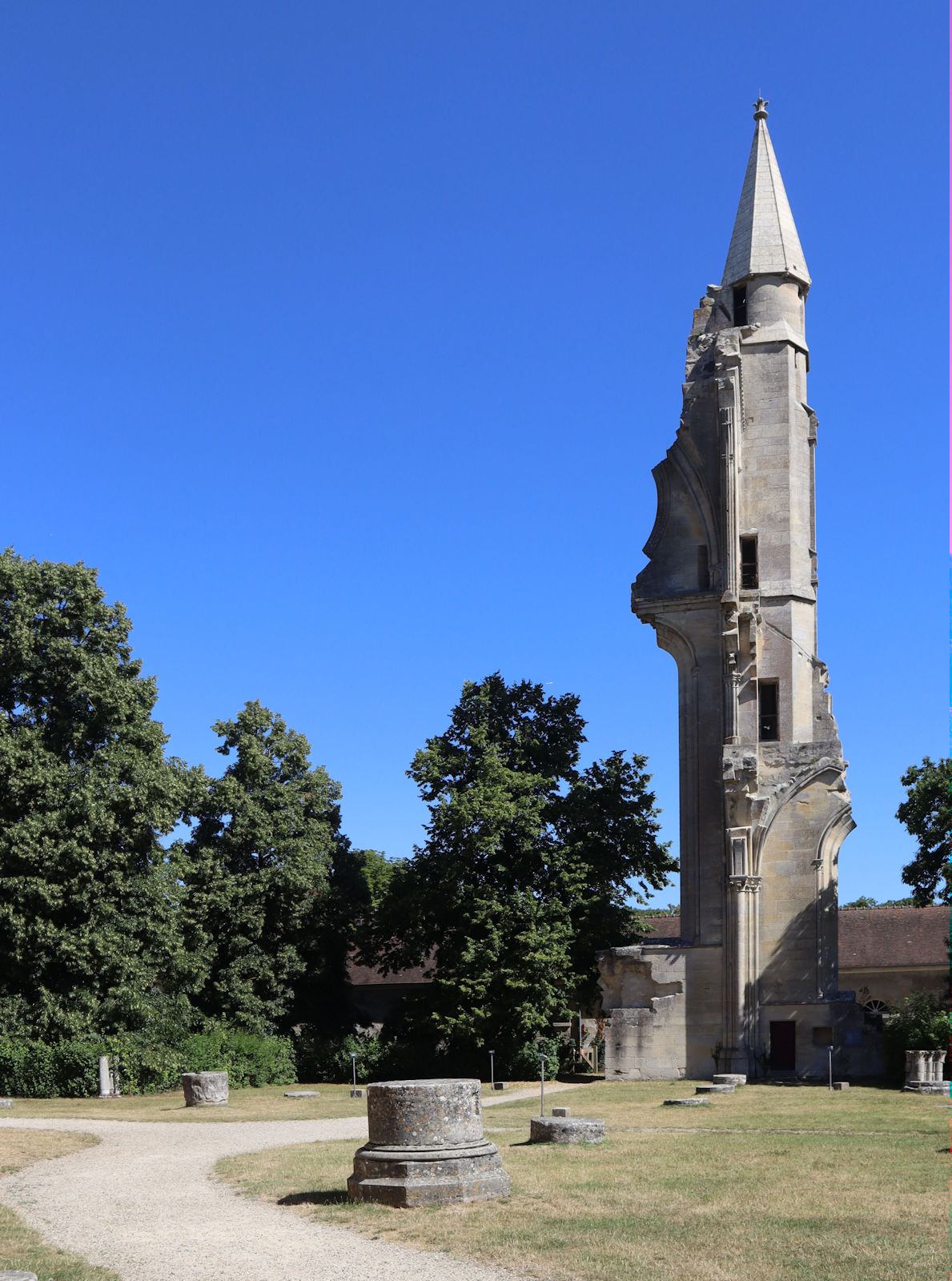 letzte Reste der Kirche des Klosters Royaumont in Asnières-sur-Oise