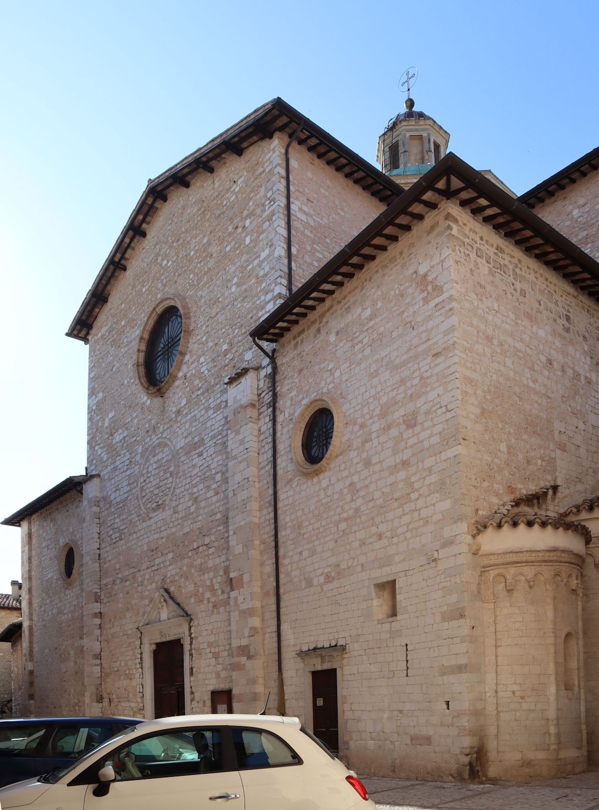 die Ämilianus geweihte Kathedrale in Trevi