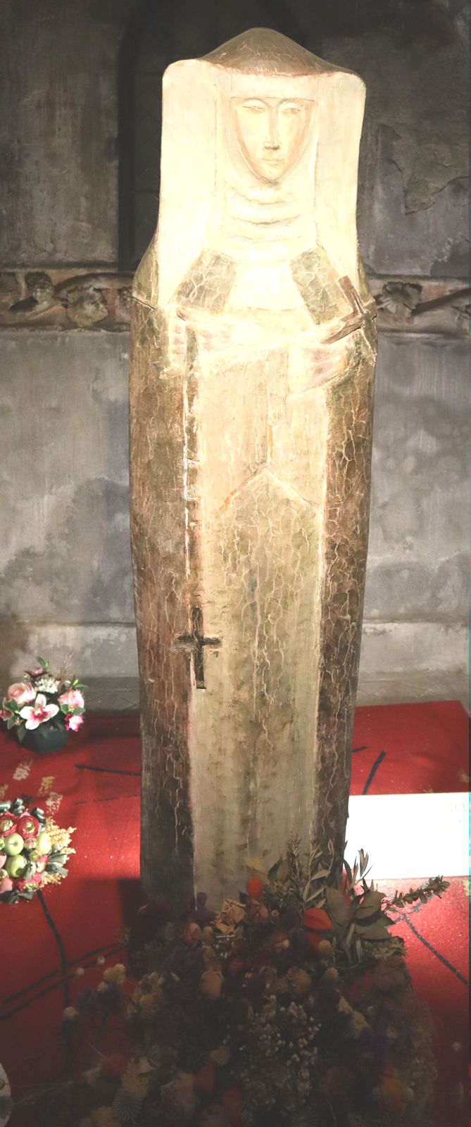 Dominique Kaeppelin: Statue, 1997, in der Stiftskirche Saint Gal in Langeac, , dieselbe in der Kathedrale in Le Puy-en-Velay