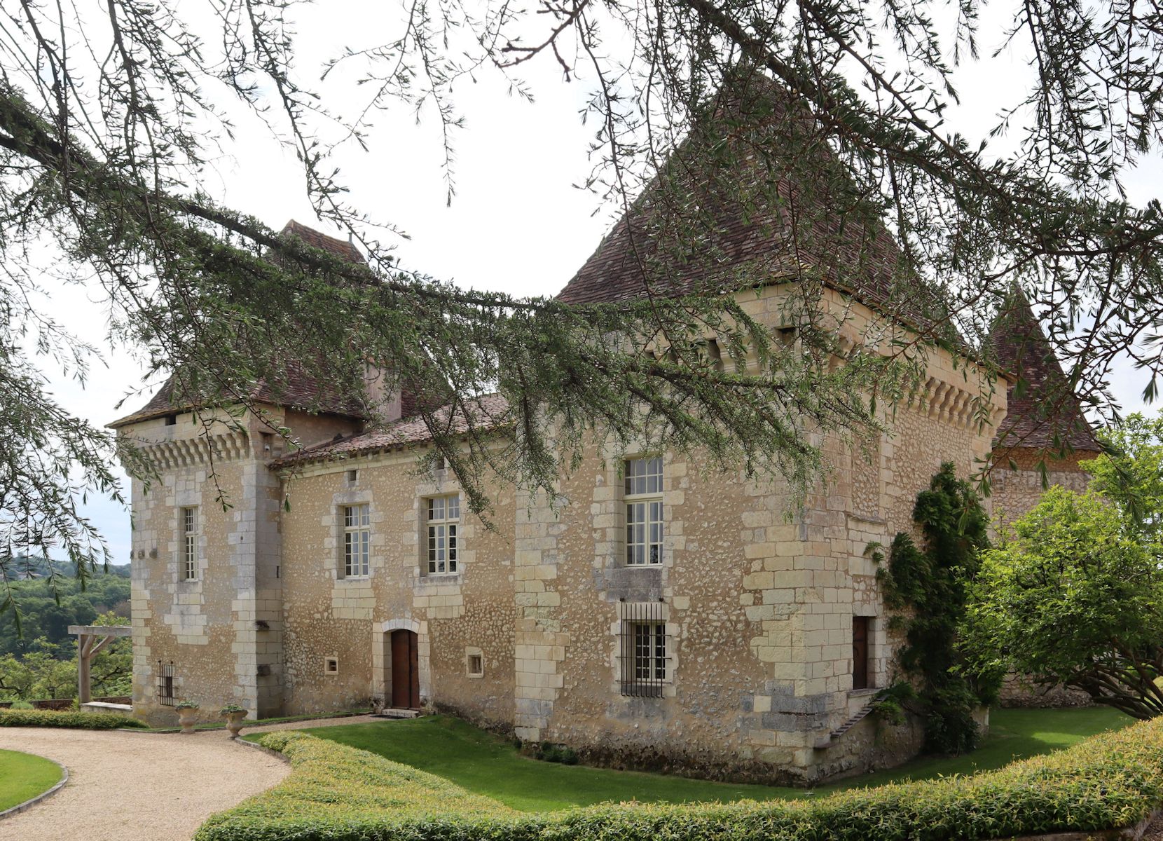 Schloss Belet bei Saint-Aquilinr