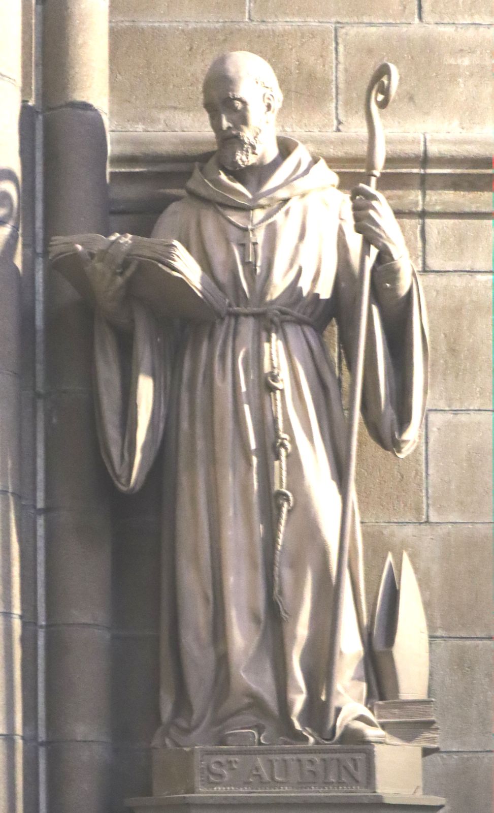 Statue in der Kirche Notre-Dame de Bonne Nouvelle in Rennes
