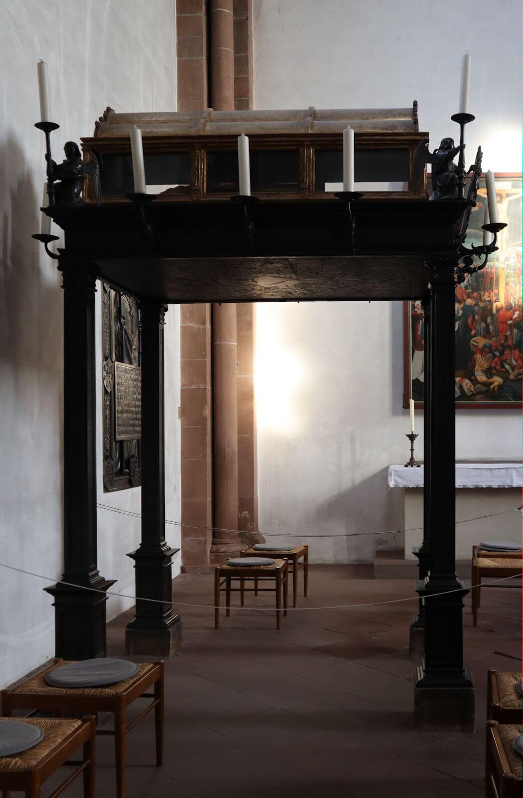 „Margarethenschrein” mit Reliquien von Aldegundis, in der Stiftskirche St. Peter und Alexander in Aschaffenburg