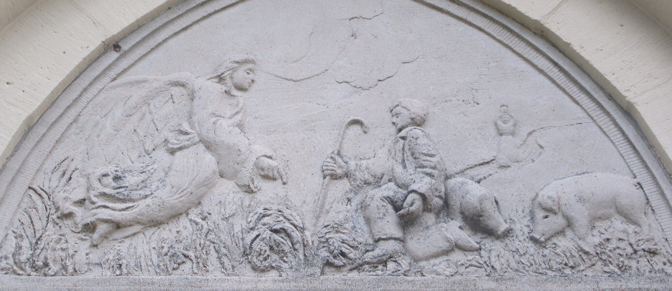 Relief an der Aldericus-Kapelle bei Füssenich