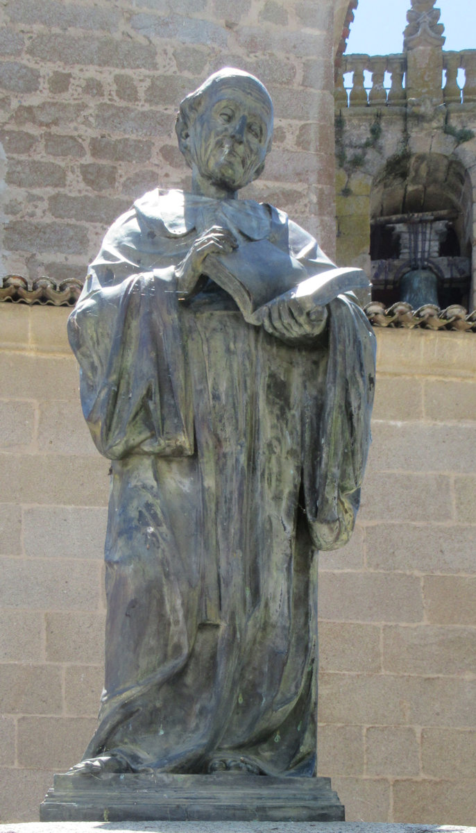 Denkmal vor der Kirche in Oropesa, errichtet durch die Augustiner zur Heiligsprechung 2002