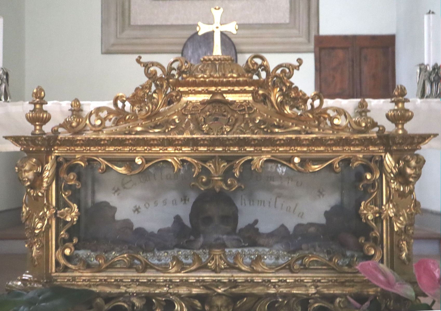 Allucius' Reliquien in der Kathedrale in Pescia