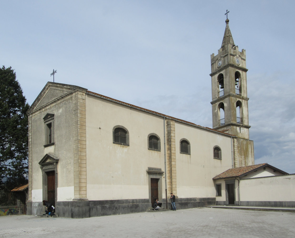 Kirche des ehemaligen Karmeliterklosters in Randazzo, am nach Alois benannten Platz