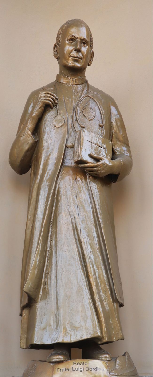 Statue am Sanktuarium Madonna dei Fiori n Bra bei Cuneo