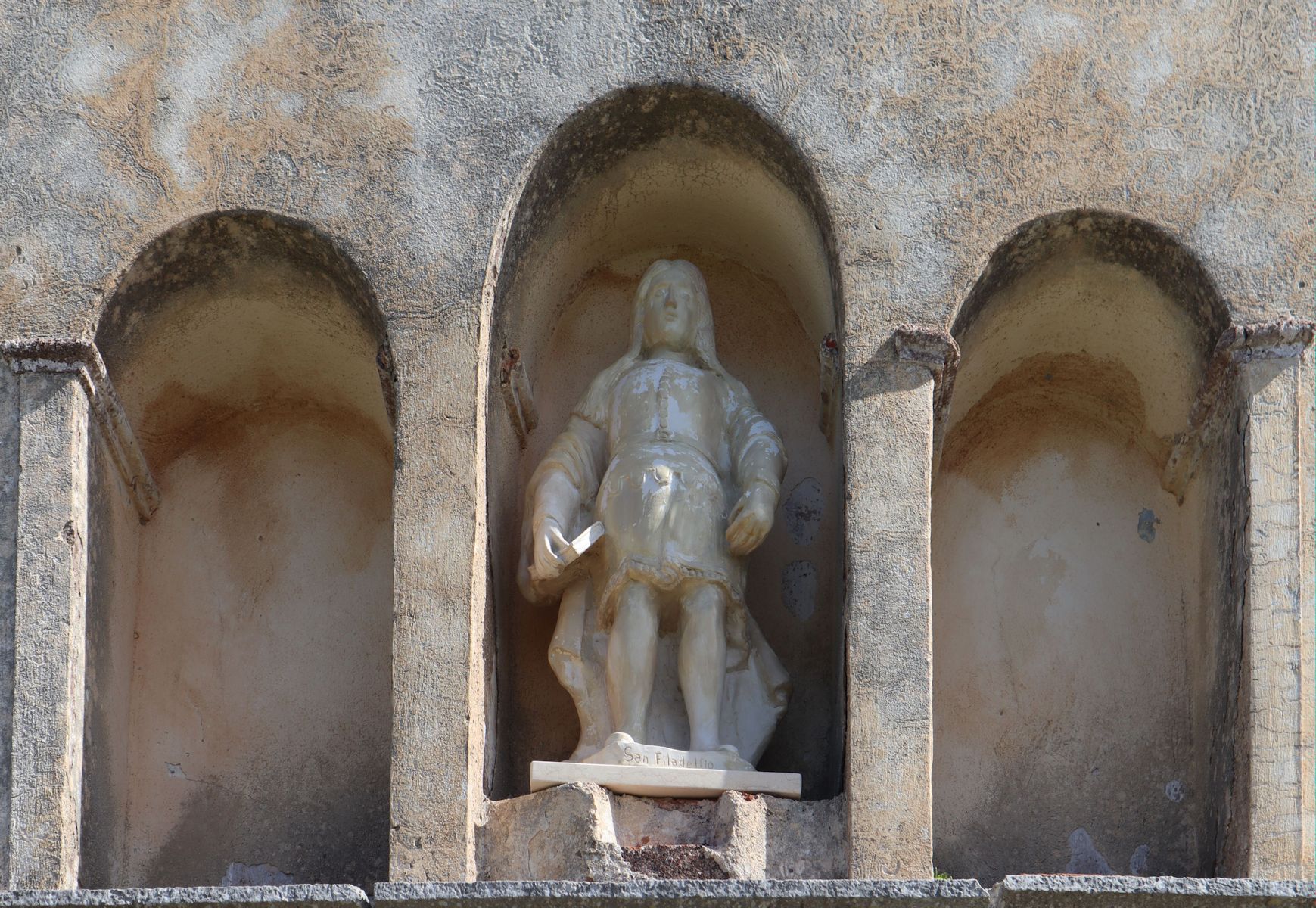 Alphius-Statue am Santuarium dei Tre Santi bei San Fratello