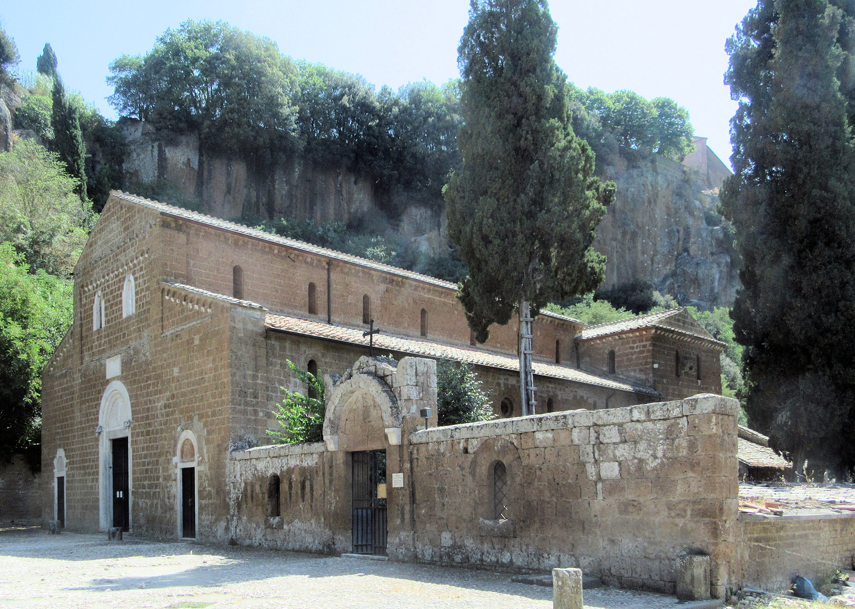 Kirche Sant'Elia unterhalb von Castel Sant'Elia