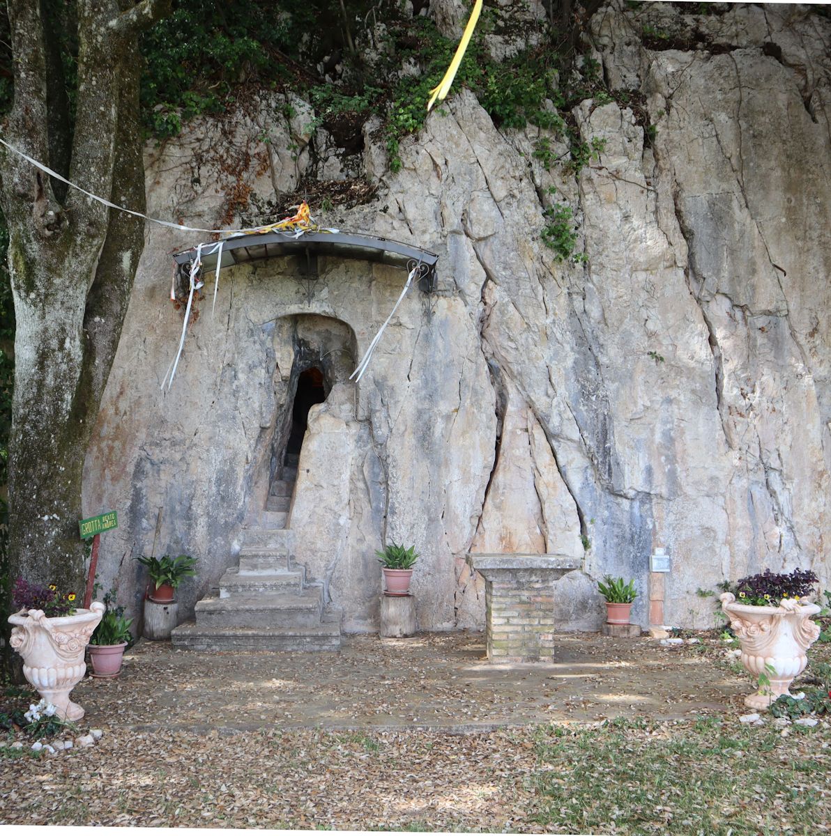 die Höhle in Piglio, in der Andreas mehr als 40 Jahre lang lebte