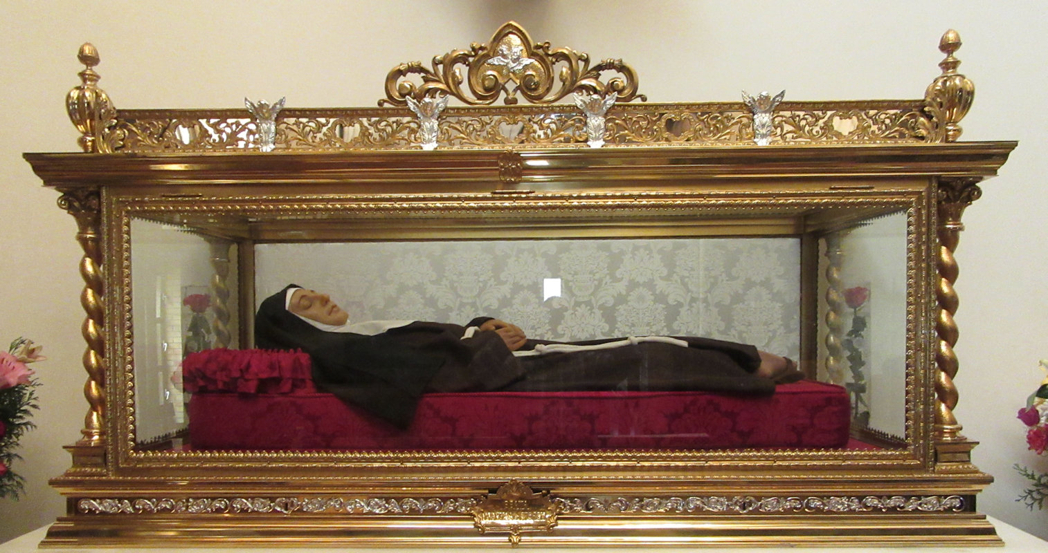 Der unverweste Leichnam von Angela in der Kapelle des neuen Kapuzinerinnenklosters in Murcia