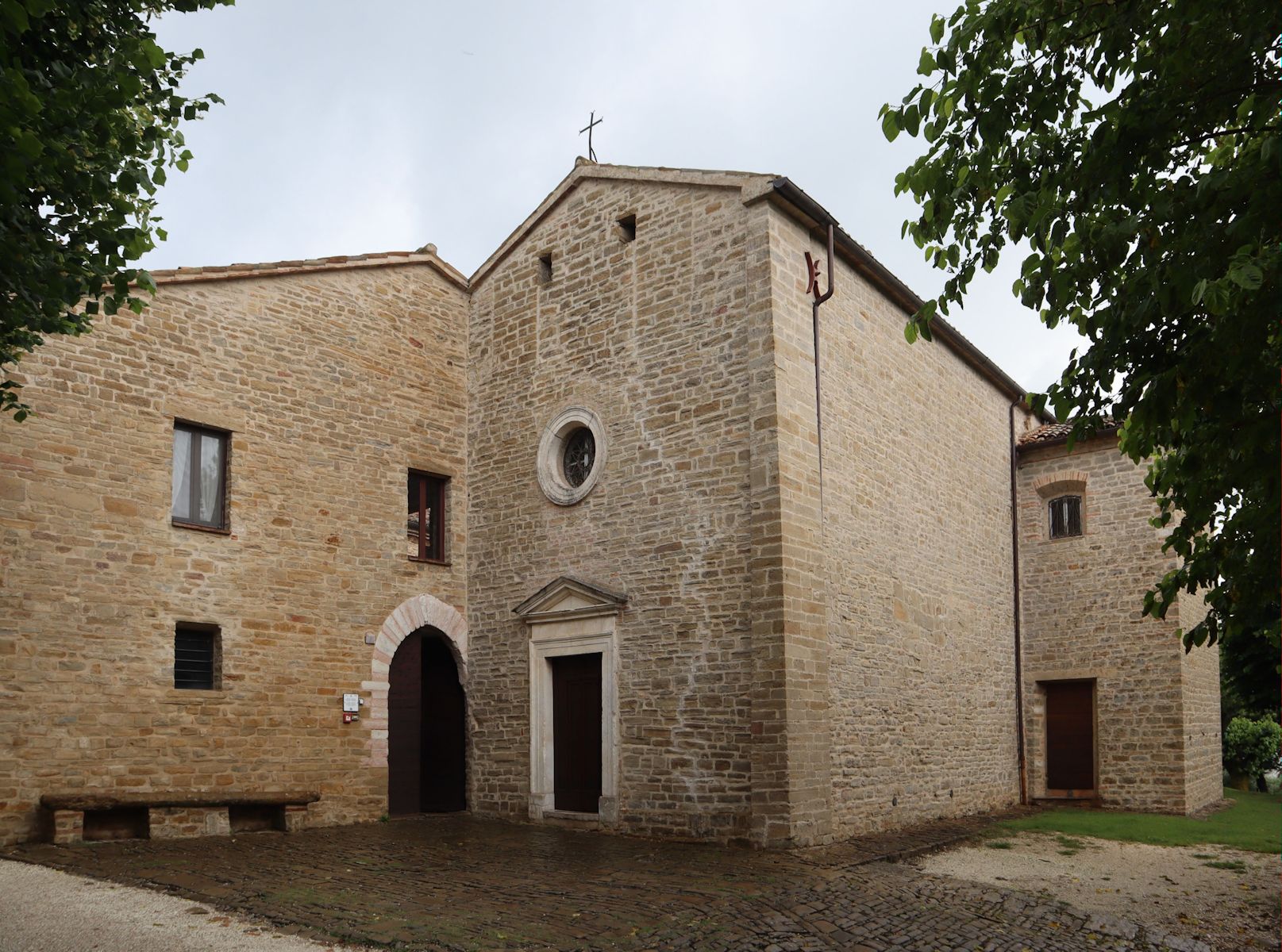 Kloster Santa Maria in Serra bei Cupramontana