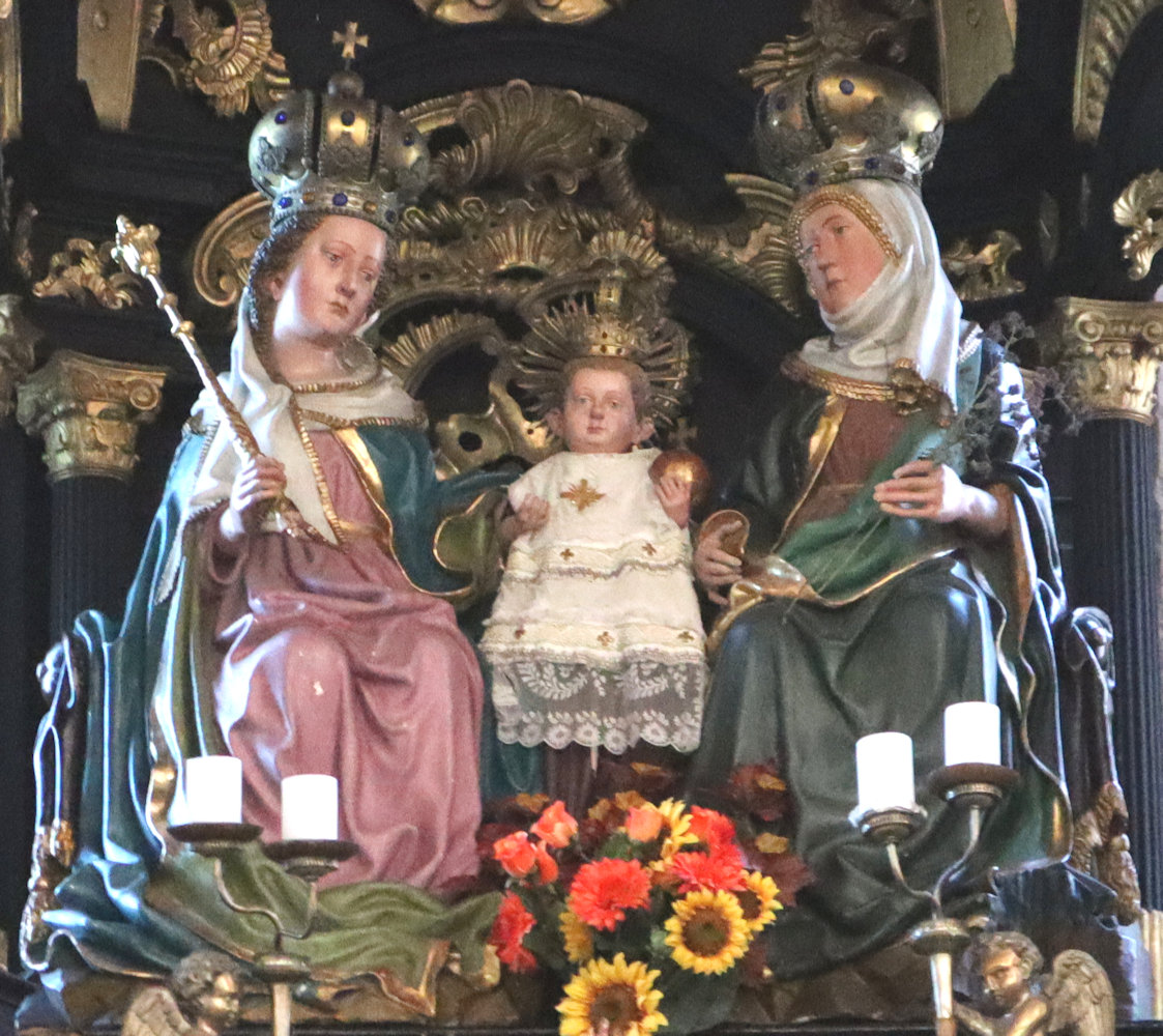 Jakob Kaschauer: „Anna selbdritt”: Maria (links), das Jesuskind und Anna, um 1442, in der Pfarr- und Wallfahrtskirche in Annaberg in Niederösterreich