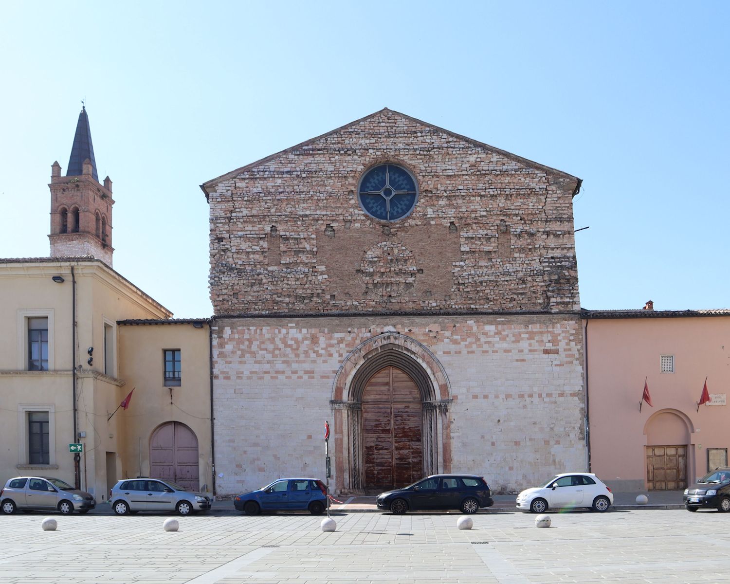 die heute profanisierte Kirche San Domenico in Foligno