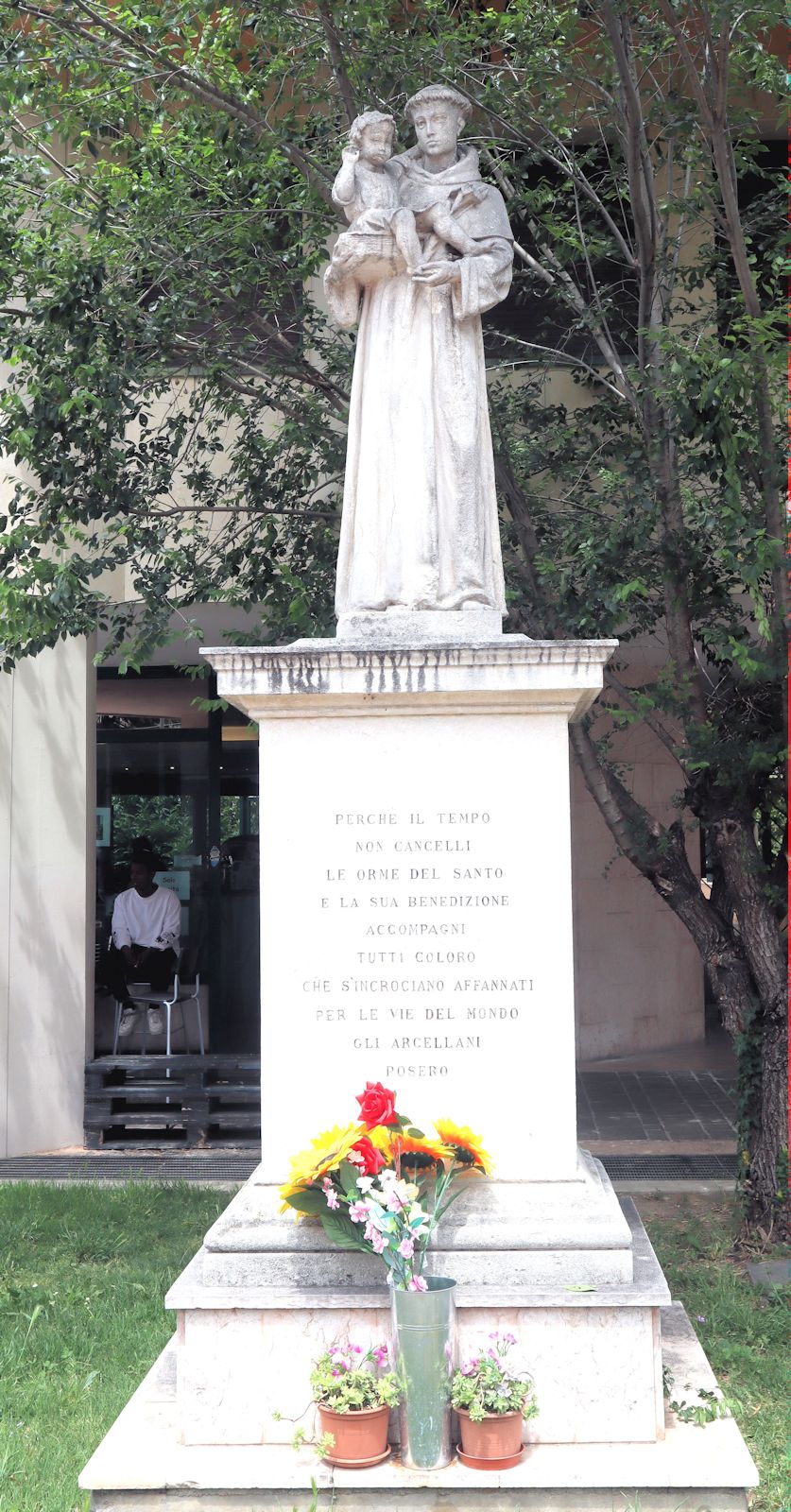 Denkmal, 1957, Rekonstruktion des Denkmals von 1792, nahe des ehemaligen Klosters - heute Santuarium - dell'Arcella in Padua