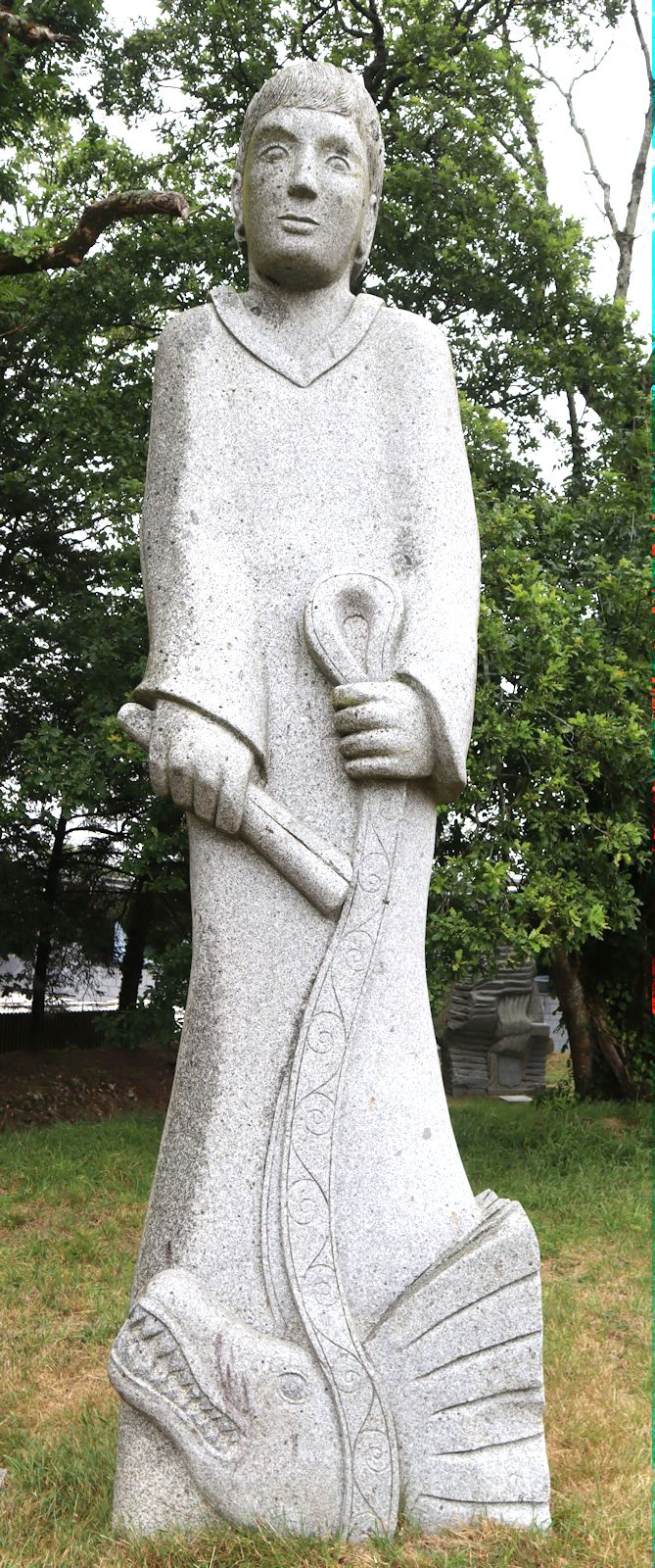 Seenu Shanmugam, Vivien Gamba: Statue, 2014, im „Vallée des Saints” nahe Carnoët bei Saint-Brieuc