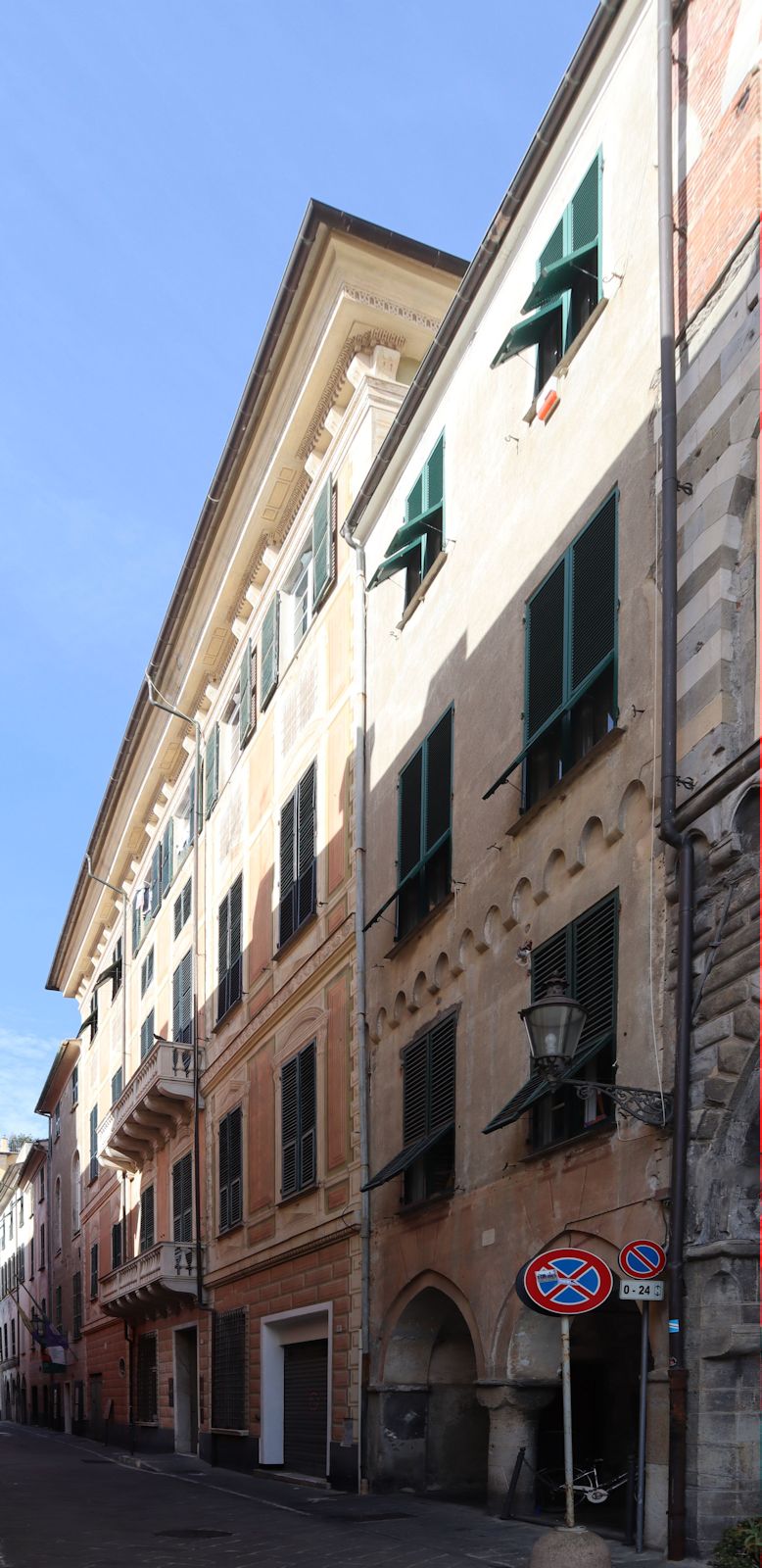 Palazzo Ravaschieri</a> in Chiavari