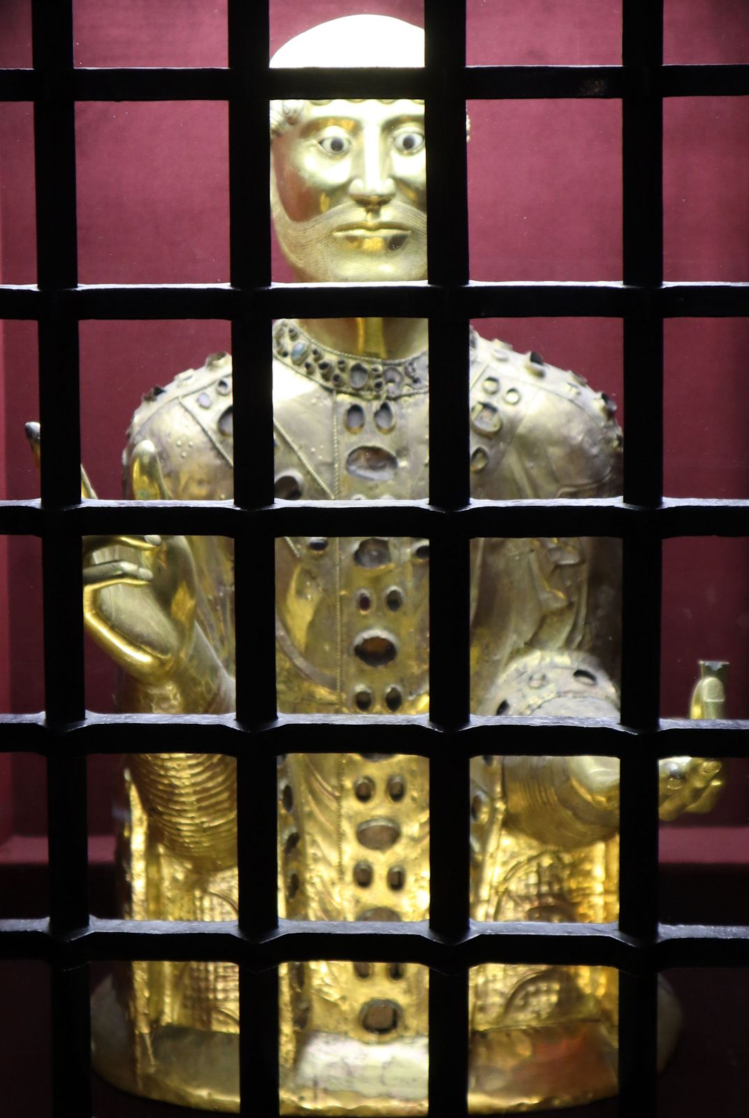 Reliquiar, 12. Jahrhundert, in der Nectarius von der Auvergne geweihten Kirche in Saint-Nectaire