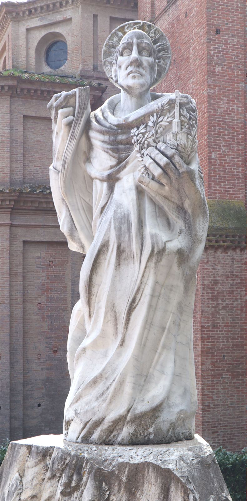 Statue am Kloster Monte Oliveto