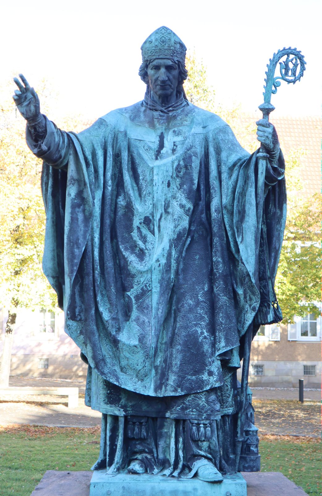 Ferdinand Hartzer: Denkmal, 1893, vor dem Dom in Hildesheim