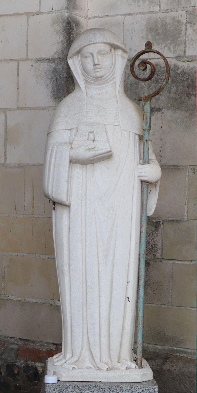 Statue, 2006, an der Pfarrkirche in Blangy-sur-Ternoise