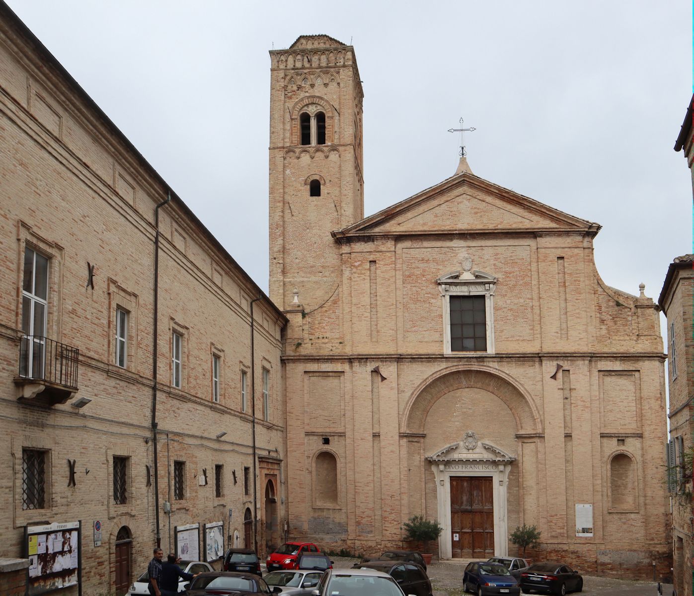 Kirche San Francesco und Kloster in Fermo
