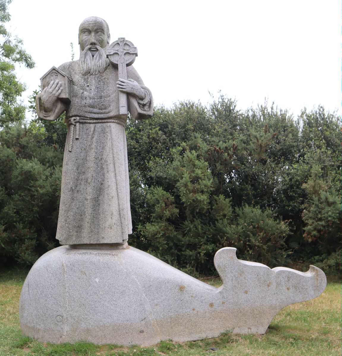Patrice Le Guen, Philippe Leost, Cyril Pouliquen: Statue, 2015, im „Vallée des Saints” nahe Carnoët bei Saint-Brieuc