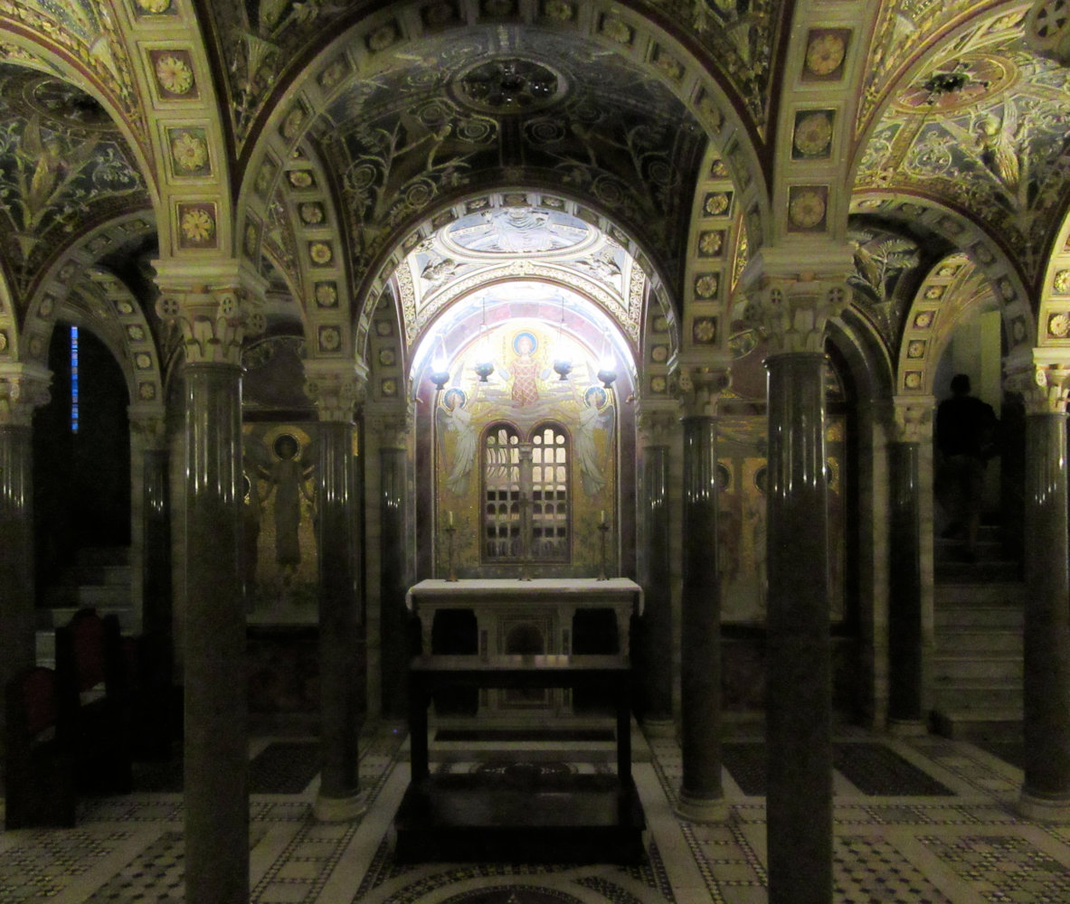 Krypta der Basilika Santa Cecilia in Trastevere in Rom