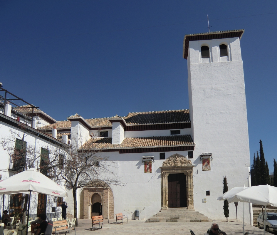 Granada - Kirche San Miguel Bajo, am höchsten Punkt des Stadtteils Albacín in Granada, wohl Ort der frühchristlichen Bischofskirche. Die heutige Kirche, gebaut ab 1528 an der Stelle einer Moschee